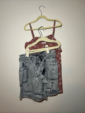 Hayden Girls Gray Denim Shorts & Cute Floral Top